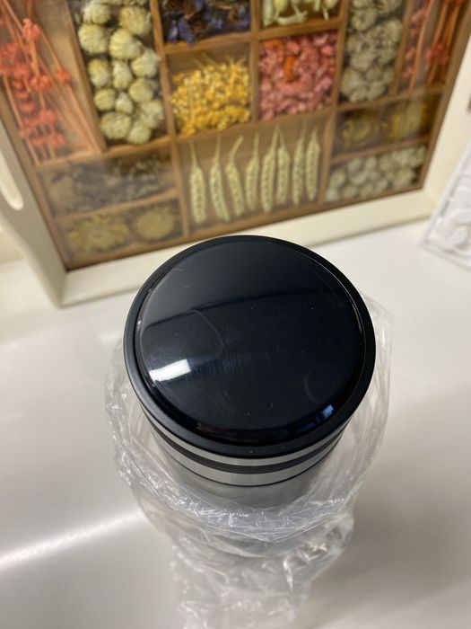 Garrafa térmica preta