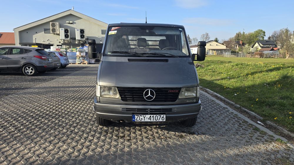 Sprzedam  autolawete lub zamienię na tanszy mercedes sprinter 2.9