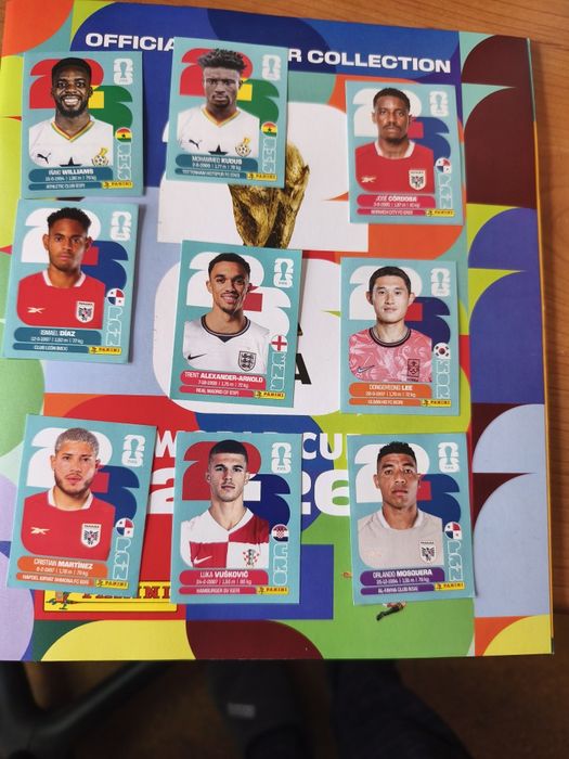 Caderneta mundial 2026 + 120  Cromos