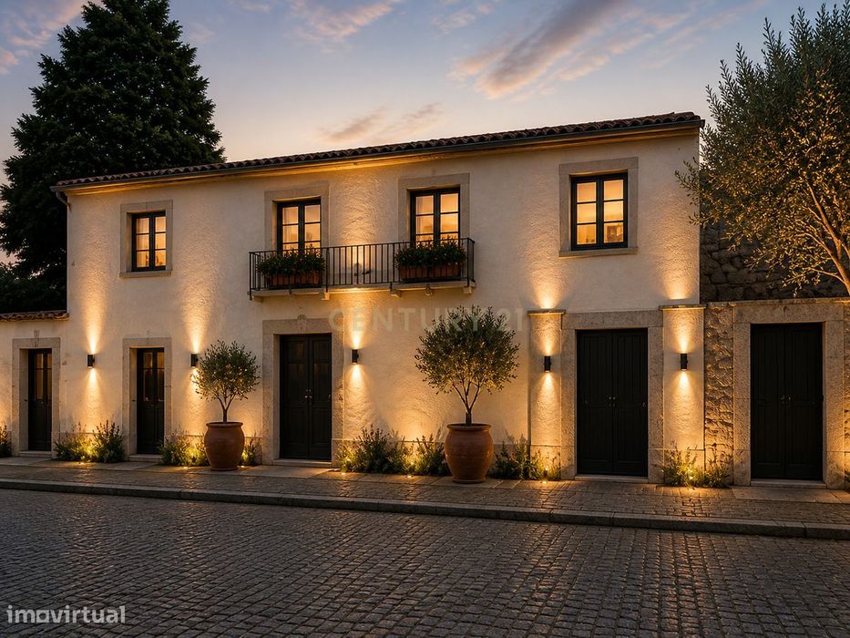 Moradia para Reabilitação com Terreno de 2.649 m² | Um Refúgio de Tran