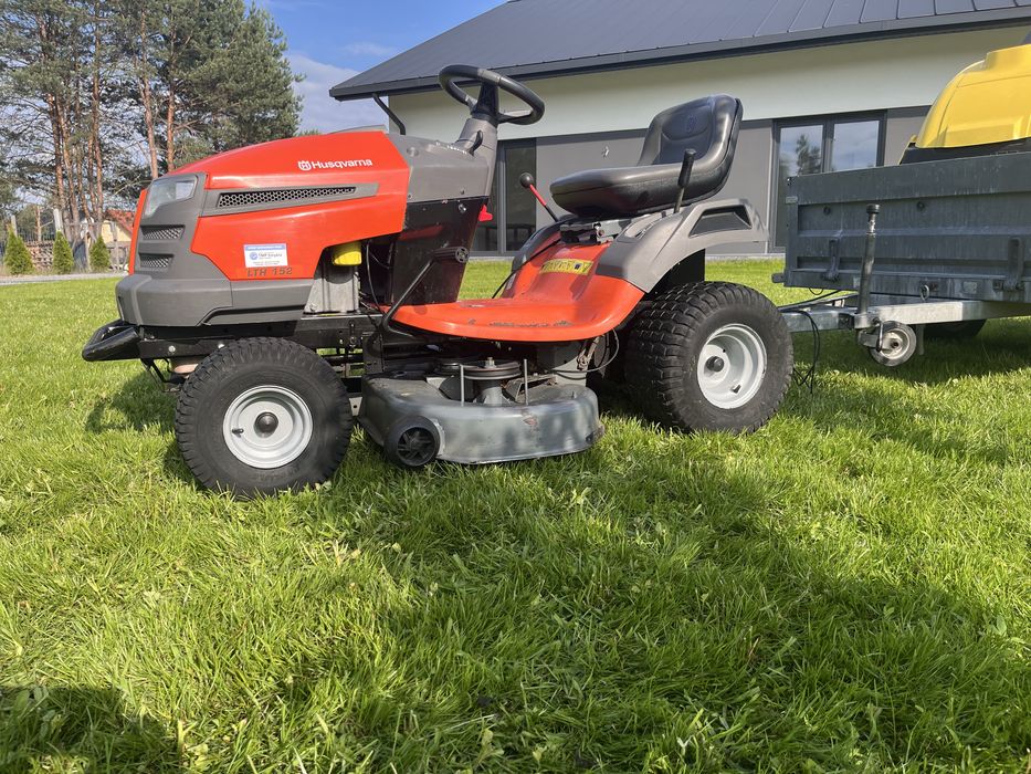 Sprzedam kosiarkę traktorek husqvarna LTH 152