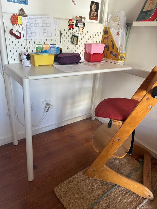 Cama alta IKEA VITVAL + secretária