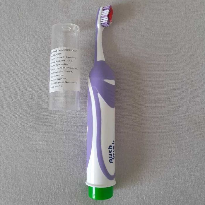 Зубная щетка с пастой 2 в 1 Push Brush для туристов, командировок