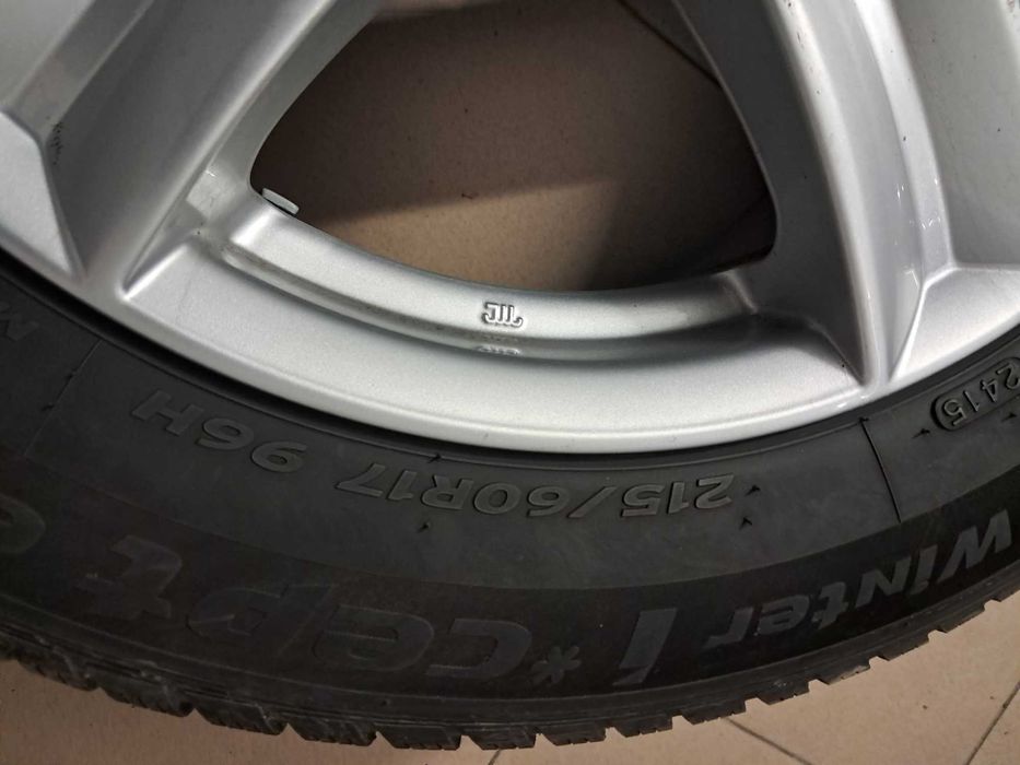 Felgi Aluminiowe 17 z oponami