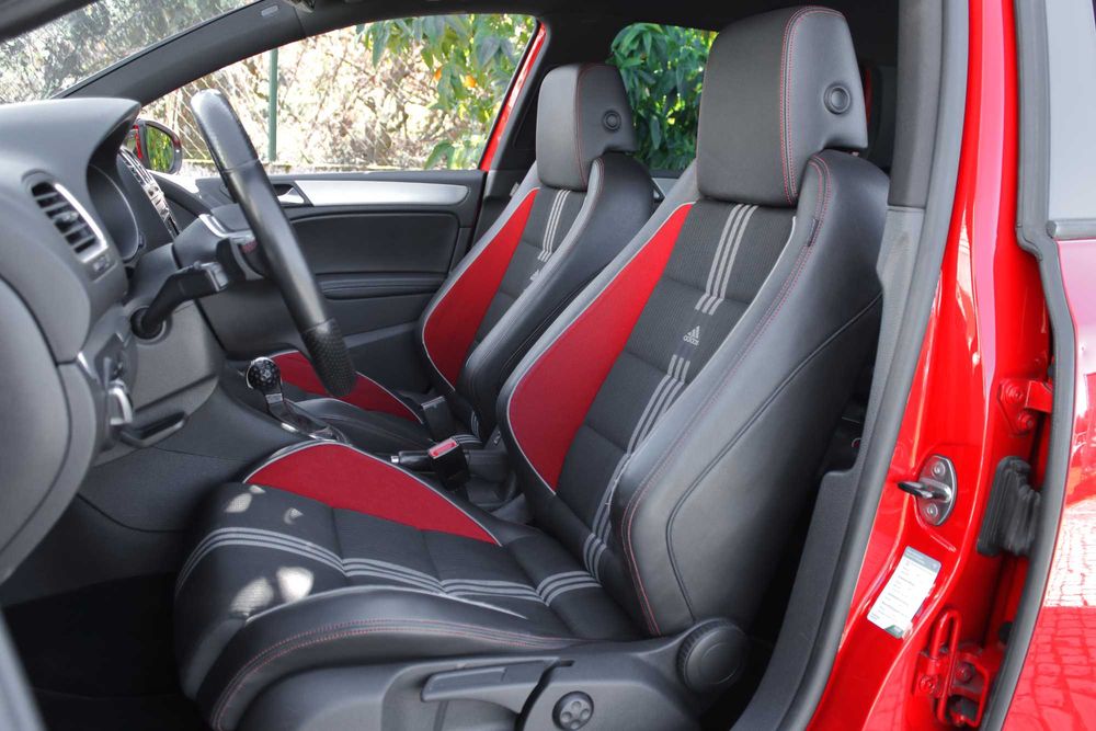 VW Golf 6 GTI DSG Adidas 2.0 TSI 211CV (239€/Mês)