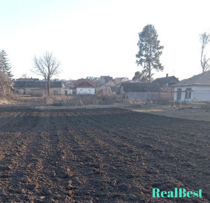 Продаж земельної ділянки