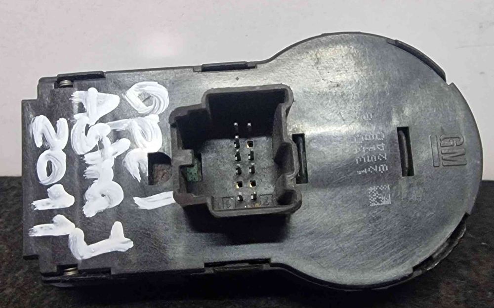 Manípulo de Luzes 13301749 - OPEL ASTRA J