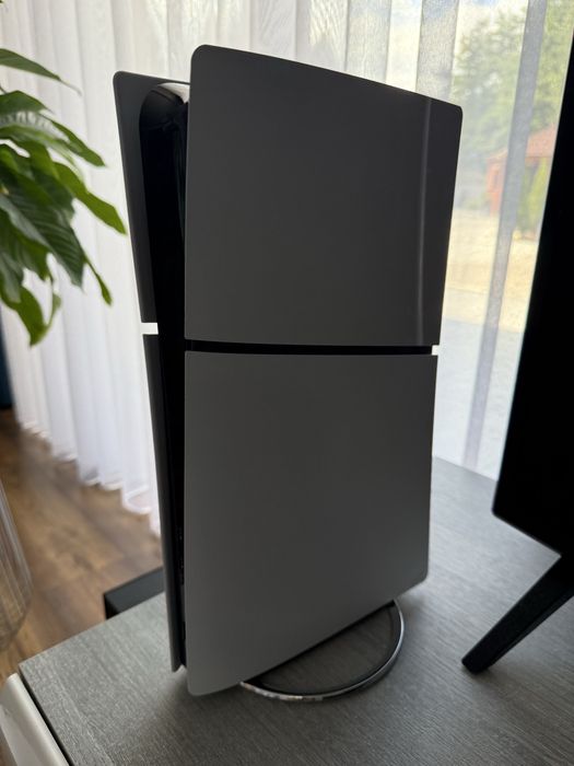 Konsola PS5 Digital 825 gb