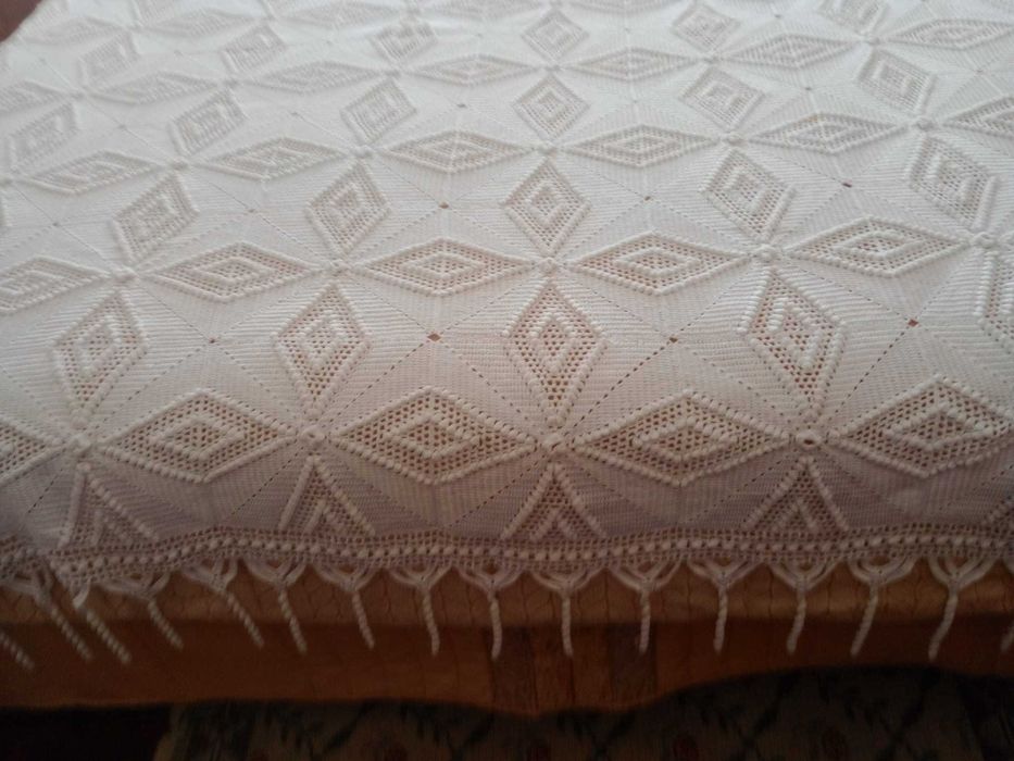 Colcha de renda feita  a mao!