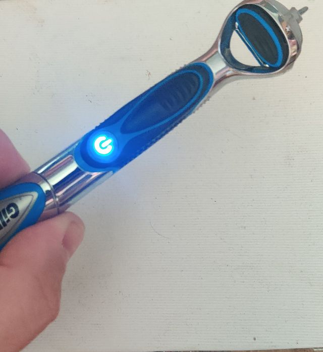 Станок для гоління Gillette