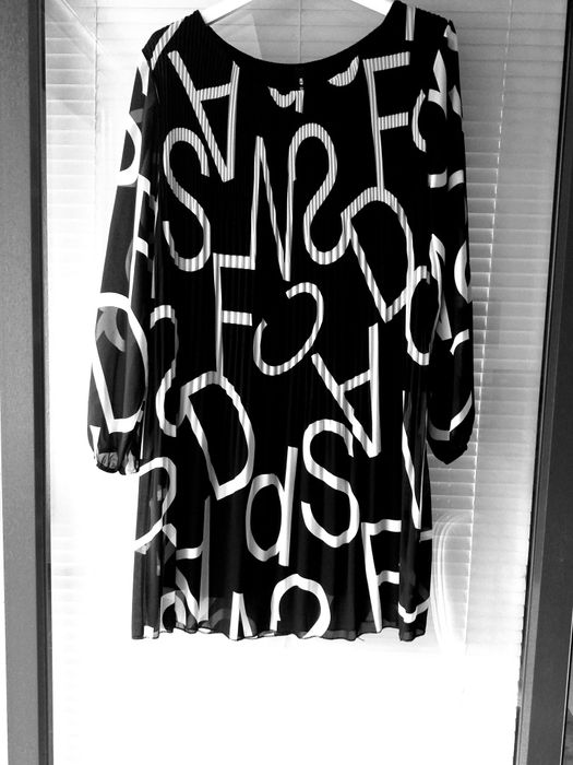 Sukienka włoska z szyfonu