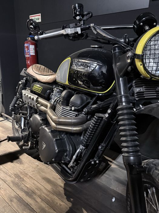 Triumph Scrambler Barbour International