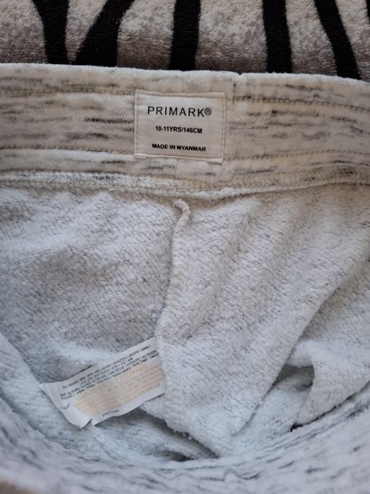 Спортивные штаны Primark.