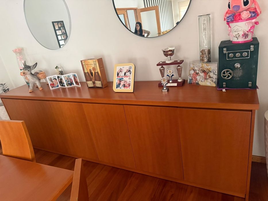 Sala de jantar completa