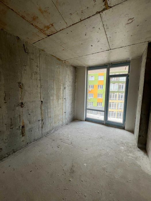 Продається 2 кімнатна здана Паркова алея