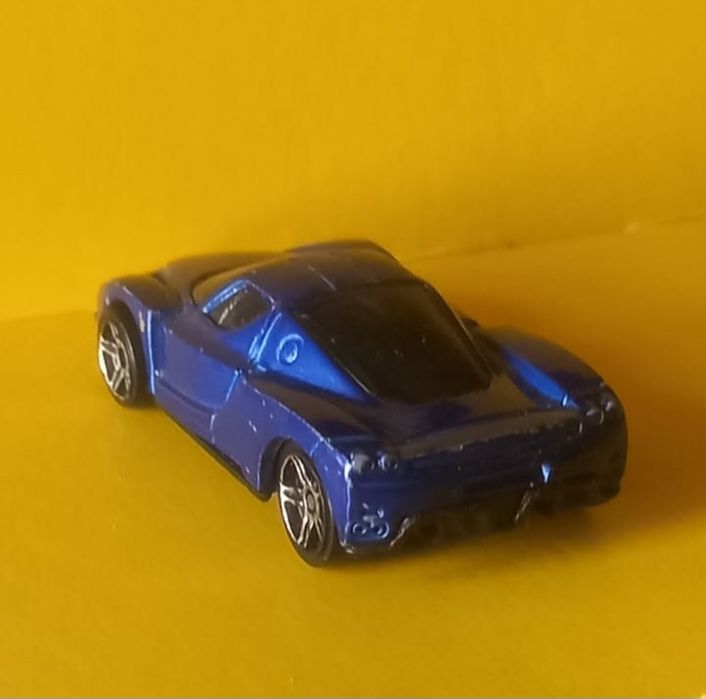 Enzo ferrari hot wheels