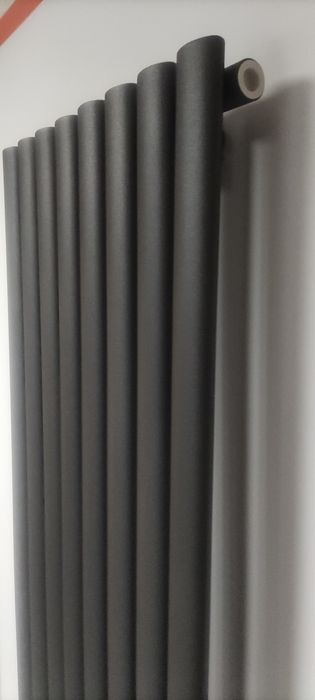 Grzejniki Komex model Rene 180x47 czarny struktura  zasilanie dolne
