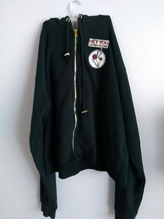 Bluza Czarna z kapturem Bershka M