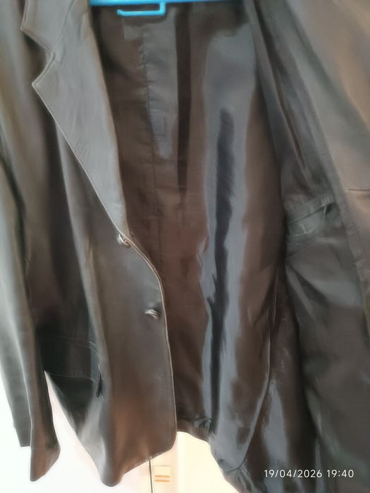 Blazer em pele preta - XL