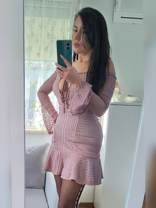 Różowa sukienka mini