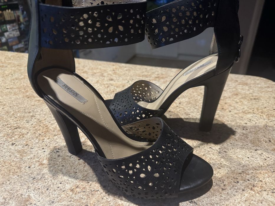 Geox sandałki rozm 40