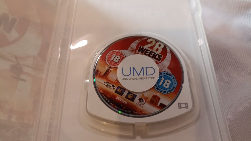 Filmy umd PSP quantum Of solace James Bond jestem legendą (cena za 3)