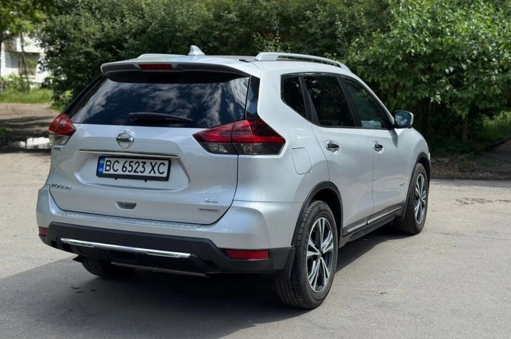 Продається NISSAN ROUGE 2018 ГІБРИД 2.0