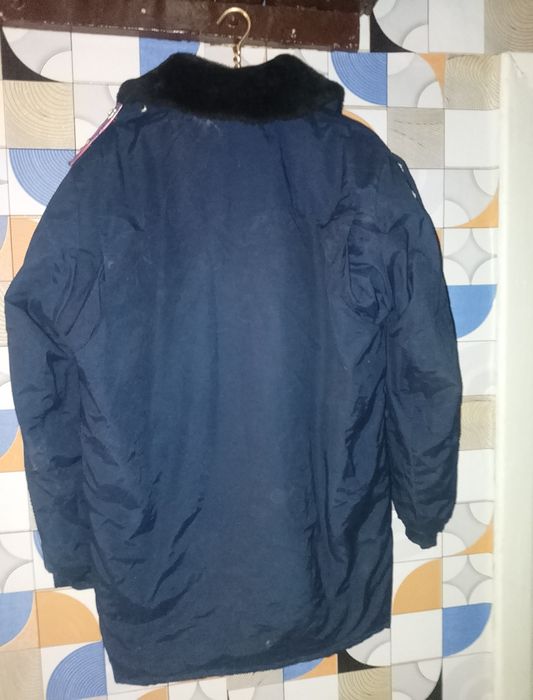 Продам теплую мужскую куртку