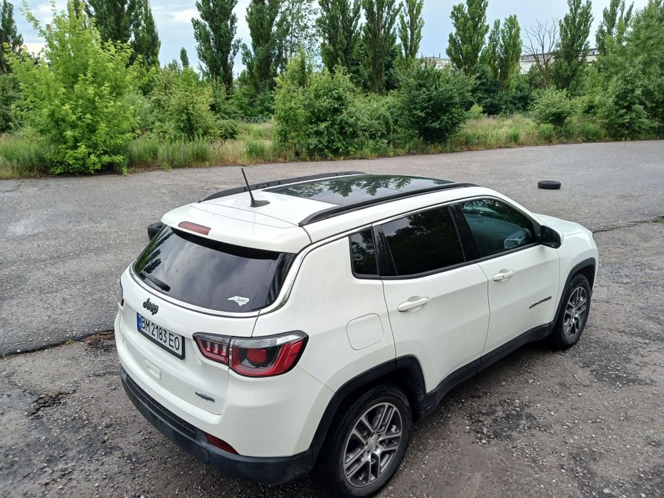 Продам авто джип компас кiнець 2019 року в гарному доглянутому станi.