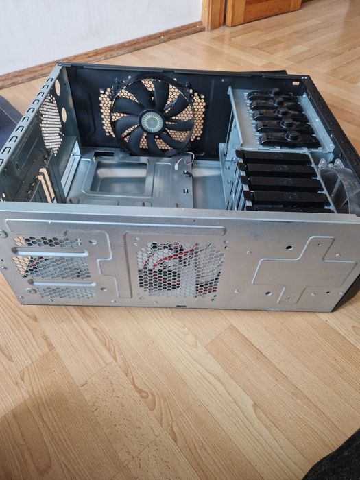 Корпус COOLERMASTER два кулера 20cm корзина 5дисків