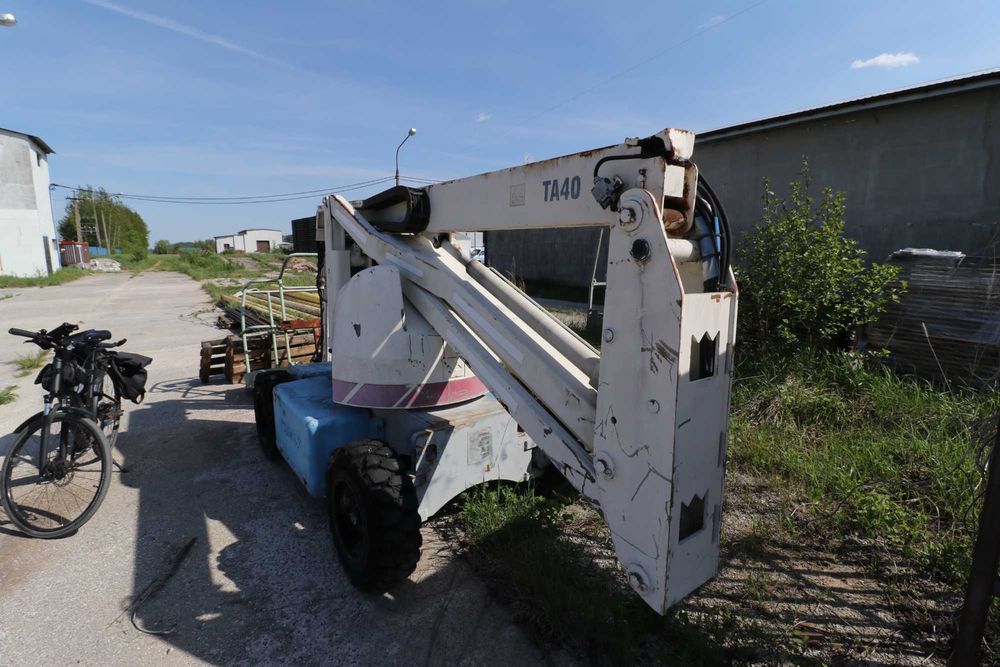 podnośnik koszowy Terex TA40