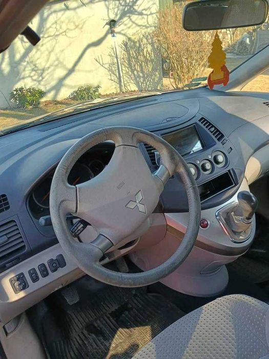 Mitsubishi Grandis