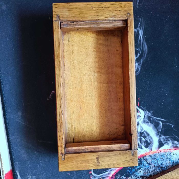 Drewniany, secesyjny przybornik na biurko