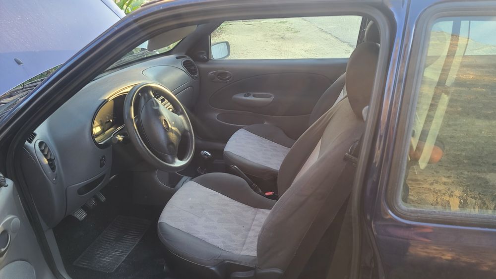 Ford fiesta 2001438047629787811841