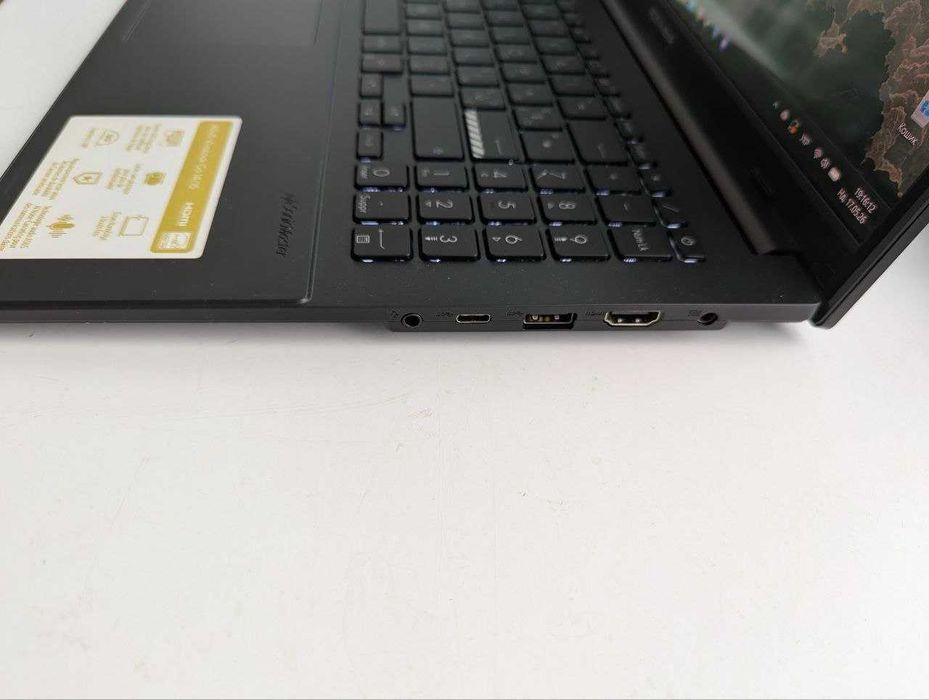 Ноутбук ASUS Vivobook Go 15 OLED (E1504FA-L1039W) Ідеальний стан