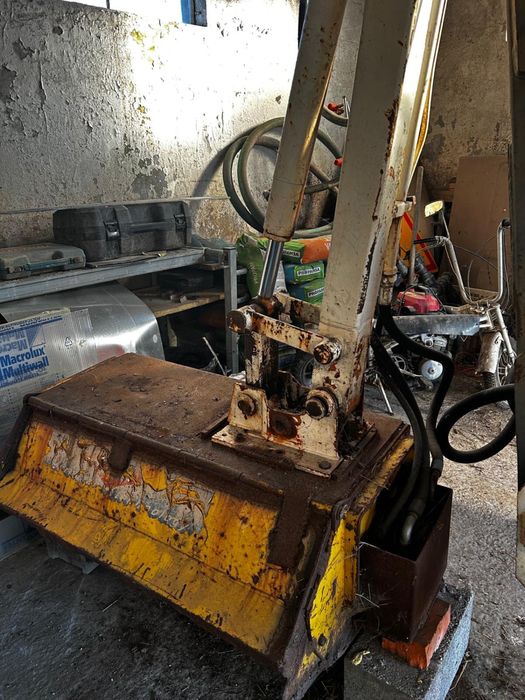 Roçadora Hidraulica de braço de martelos