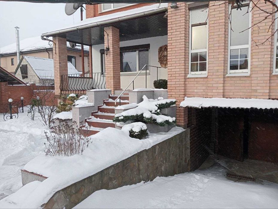 Будинок на ділянці 7 соток. Вулиця Добровольчих батальйонів