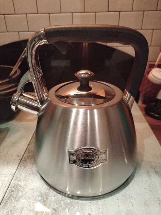 Mocny Trwały Czajnik Na Gaz Indukcja Stalowy Z Gwizdkiem 3L Srebrny