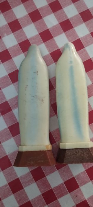 2 estatuetas santa maria Adelaide