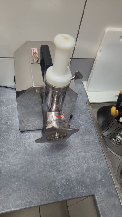 profesjonalna kotleciarka i maszynka do mielenia mięsa Victor