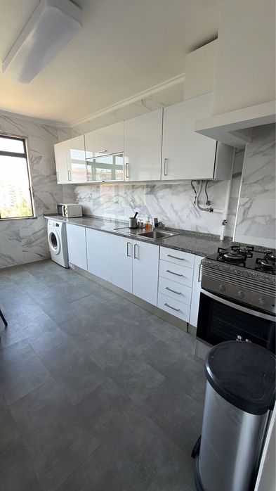 Quarto para arrendar rio de mouro despesas incluidas