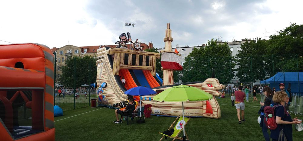 Dmuchańców wynajem dmuchaniec wypożyczenie Wodne dmuchańce Zorb