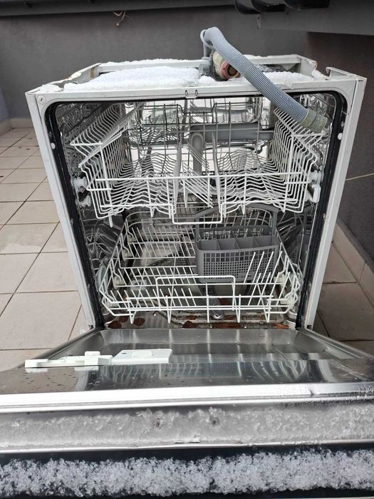 Zmywarka ZANUSSI ZDM 6814 uszkodzona