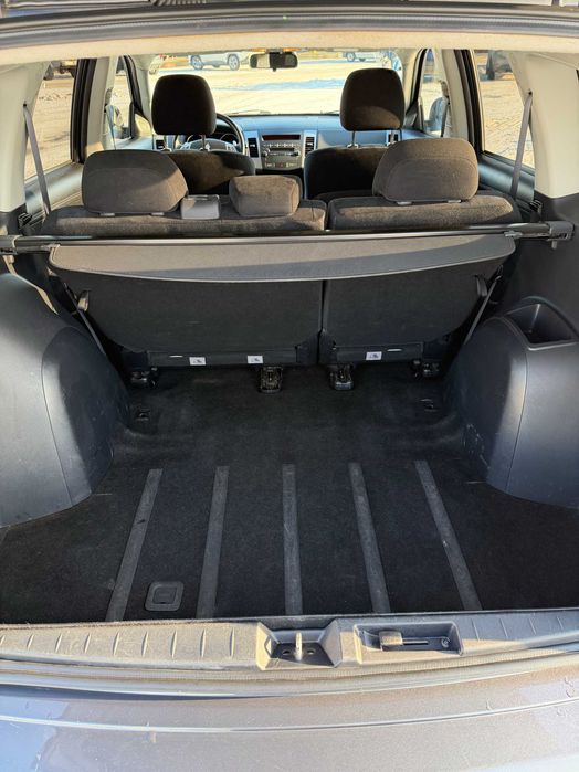 Mitsubishi Outlander XL 2012 2.4 бензин