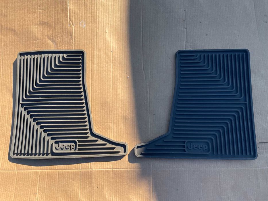 Dywanik gumowe Jeep Grand Cherokee