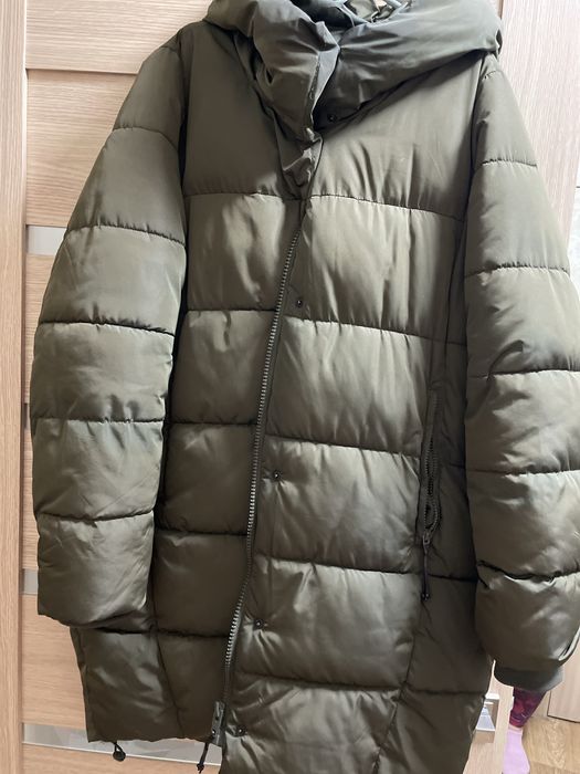 Продам зимову куртку 46-48 розмір.