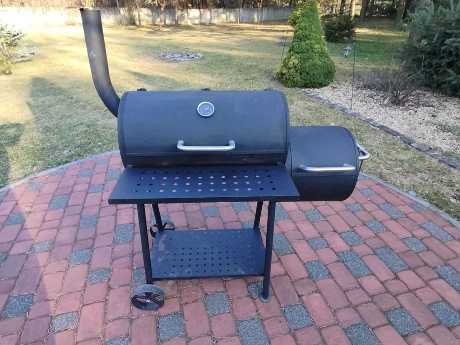 Grill węglowy z wędzarnią + komin do rozpalania