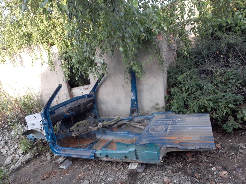 Криша рено кенго 1