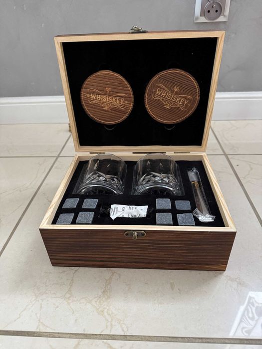 Elegancki zestaw do whisky WHISISKEY – NOWY | nietrafiony prezent