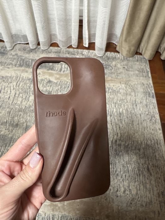 Чохли на Iphone 13